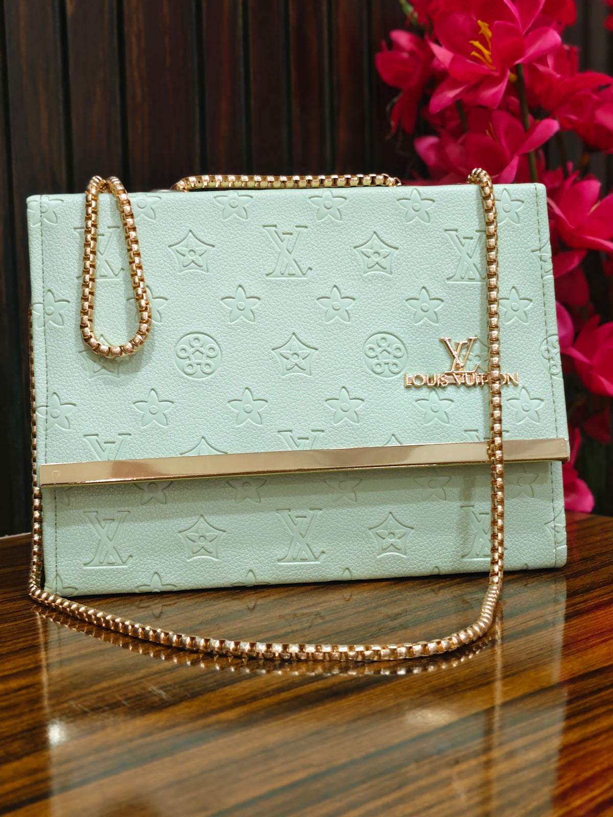 Elegant Embossed Luxe Chain Shoulder Bag